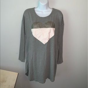 Preloved Long Sleeve Grey Victoria’s Secret Heart Nightshirt Sz S